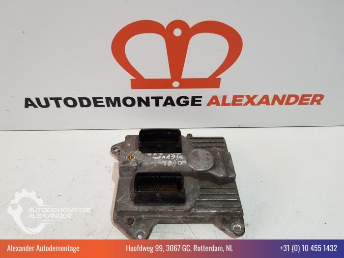 Used Engine management computer Opel Signum 2.2 DIG 16V Price € 150,00 Margin scheme offered by Alexander Autodemontage