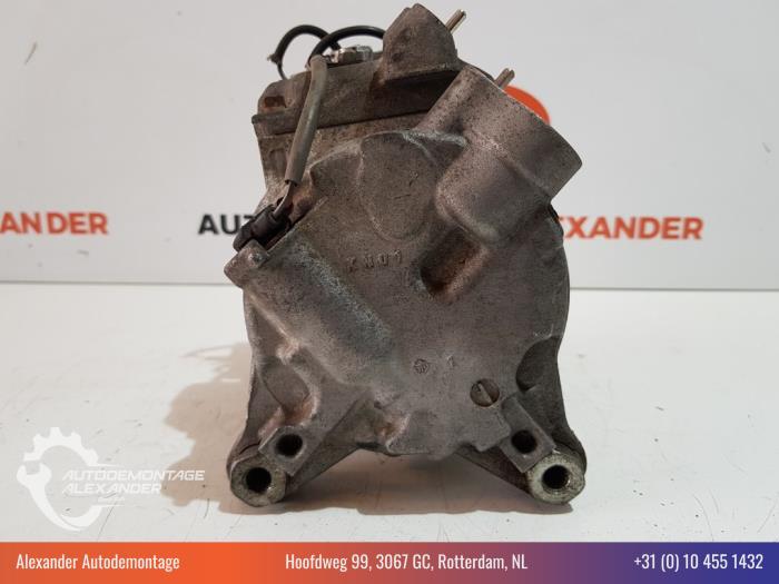 Air conditioning pump from a BMW 3 serie Touring (E91) 318d 16V 2010