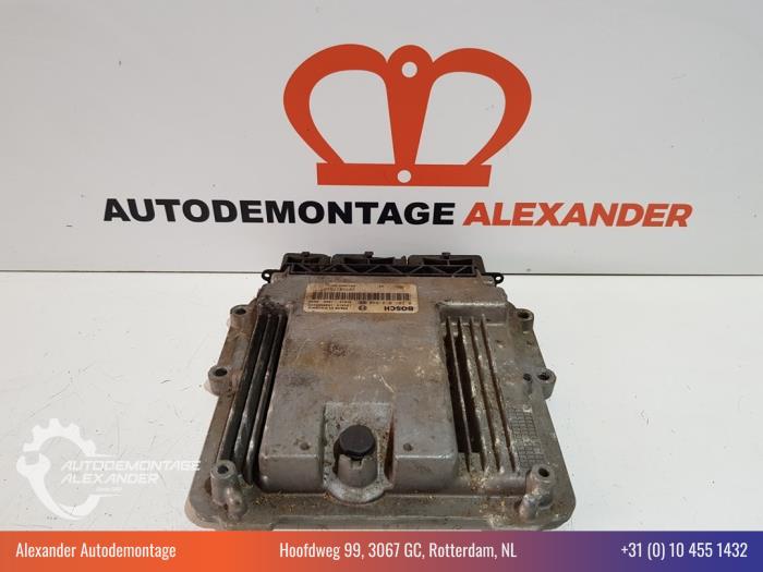 Used Engine management computer Opel Vivaro 2.0 CDTI 16V Price € 125,00 Margin scheme offered by Alexander Autodemontage
