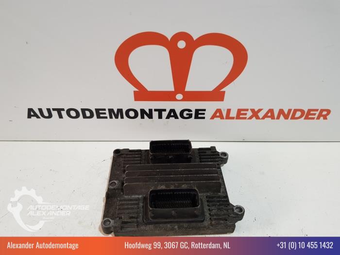 Used Engine management computer Opel Astra G (F08/48) 2.2 16V Price € 60,00 Margin scheme offered by Alexander Autodemontage