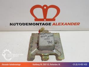 Usagé Relais préchauffage Hyundai H-100 2.5 Diesel Prix sur demande proposé par Alexander Autodemontage
