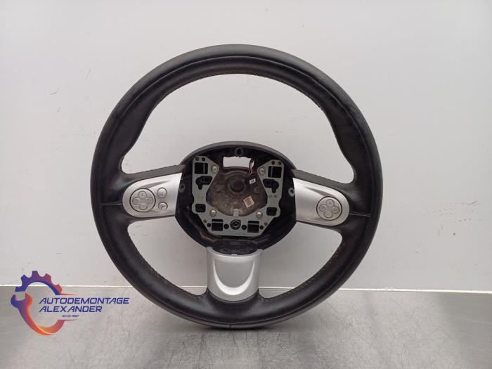 Begagnade Ratt Mini Mini (R56) 1.6 16V John Cooper Works Pris € 69,99 Inklusive moms erbjuds av Alexander Autodemontage