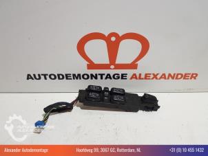 Używane Przelacznik elektrycznej szyby Mercedes S (W220) 3.2 S-320 CDI 24V Cena na żądanie oferowane przez Alexander Autodemontage