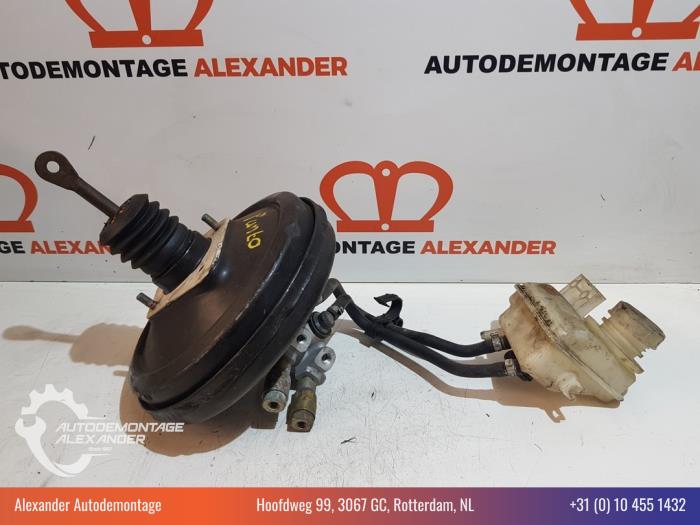 Usagé Servo frein Fiat Punto II (188) 1.2 16V 3-Drs. Prix € 60,00 Règlement à la marge proposé par Alexander Autodemontage