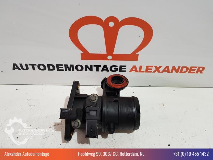 Throttle body from a Citroën C4 Grand Picasso (UA) 2.0 HDiF 16V 135 2010