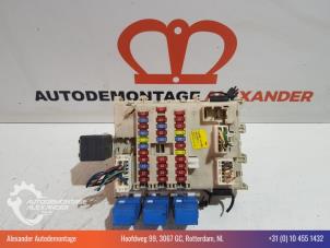 Usados Caja de fusibles Nissan Primera Wagon (W12) 2.0 16V Precio € 50,00 Norma de margen ofrecido por Alexander Autodemontage