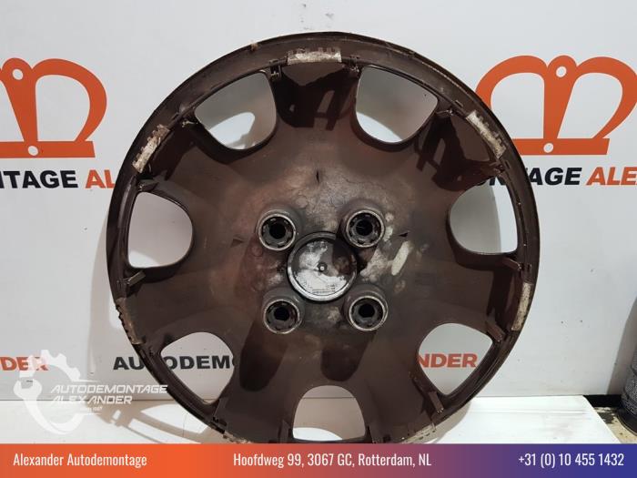 Wheel cover (spare) from a Peugeot Partner (GC/GF/GG/GJ/GK) 1.6 BlueHDi 100 2015