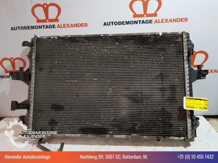 Usagé Radiateur Volkswagen Transporter/Caravelle T5 2.5 TDi Prix € 40,00 Prix TTC proposé par Alexander Autodemontage