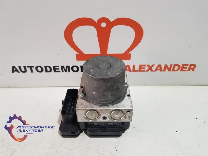 Begagnade ABS-pump Opel Astra K 1.4 Turbo 16V Pris € 149,99 Marginaltabell erbjuds av Alexander Autodemontage