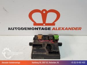 Usados Ordenador body control Audi A4 Avant (B7) 2.7 TDI V6 24V Precio € 80,00 Norma de margen ofrecido por Alexander Autodemontage