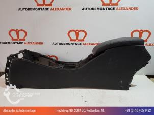 Used Middle console Renault Megane III Berline (BZ) 1.5 dCi 110 Price on request offered by Alexander Autodemontage