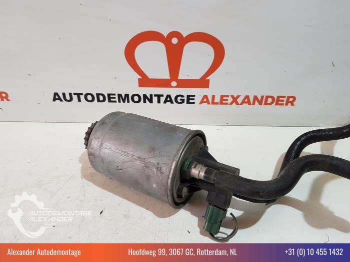 Boîtier de filtre carburant d'un Renault Megane III Grandtour (KZ) 1.5 dCi 110 2012