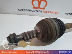 Used Front drive shaft, right Renault Clio III (BR/CR) 1.4 16V Price € 50,00 Margin scheme offered by Alexander Autodemontage