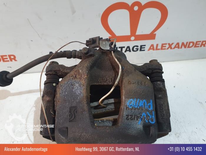 Gebrauchte Bremszange rechts vorne Fiat Grande Punto (199) 1.4 Preis € 30,00 Margenregelung angeboten von Alexander Autodemontage