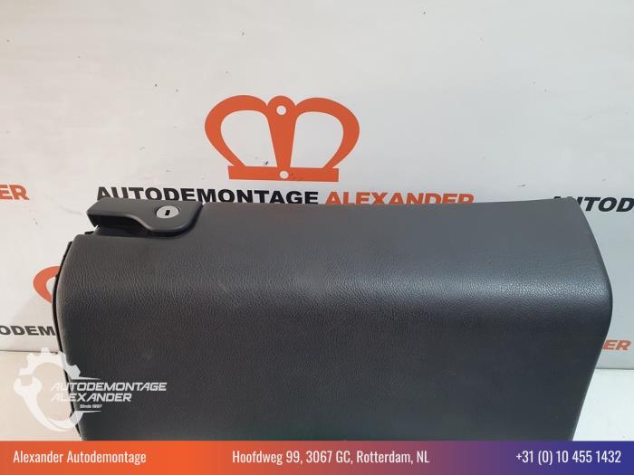 Begagnade Handskfack Mercedes C Sportcoupé (C203) 1.8 C-180K 16V Pris € 45,00 Marginaltabell erbjuds av Alexander Autodemontage