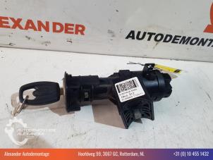 Usagé Serrure de contact + clé Ford Ka II 1.2 Prix € 50,00 Règlement à la marge proposé par Alexander Autodemontage