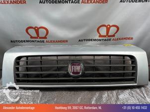 Usagé Calandre Fiat Ducato (250) 2.0 D 115 Multijet Prix € 75,00 Règlement à la marge proposé par Alexander Autodemontage