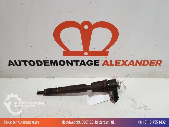 Injectors (diesel) with engine code 17534590 stock