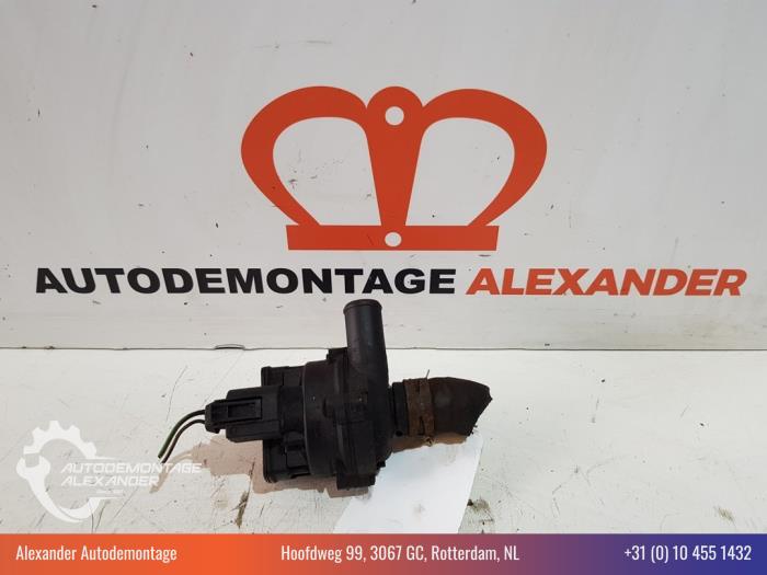 Begagnade Vattenpump Mercedes CLS (C219) 320 CDI 24V Pris på förfrågan erbjuds av Alexander Autodemontage