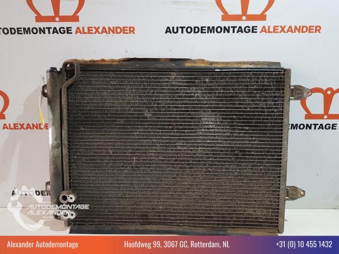 Usagé Condenseur de climatisation Volkswagen Passat Variant (3C5) 1.9 TDI Prix € 39,99 Règlement à la marge proposé par Alexander Autodemontage