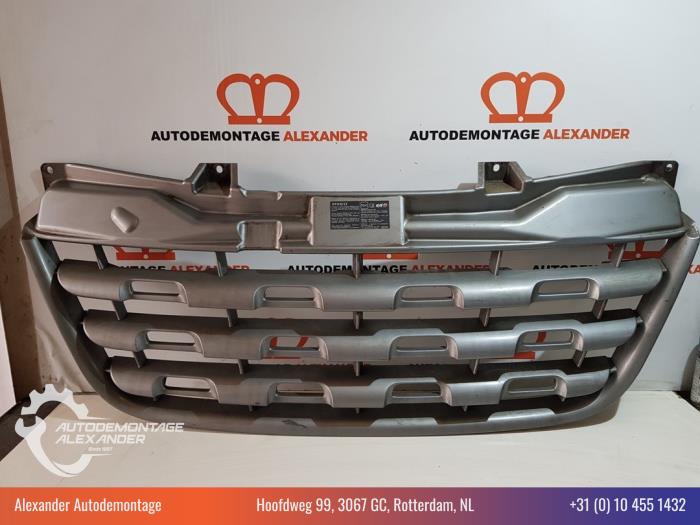 Używane Grill Renault Master III (MA/MB/MC/MD/MH/MF/MG/MH) 2.3 dCi 16V Cena € 80,00 Procedura marży oferowane przez Alexander Autodemontage