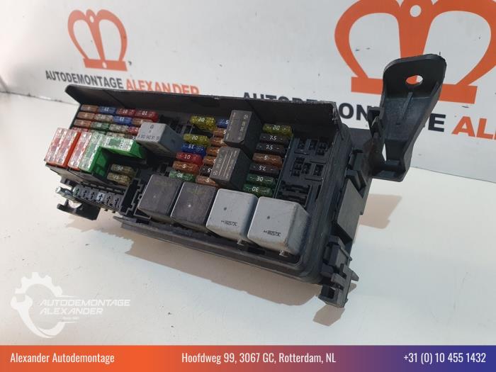 Fuse box Mercedes ML II 3.0 ML-320 CDI 4-Matic V6 24V - A1645451740 DELPHI