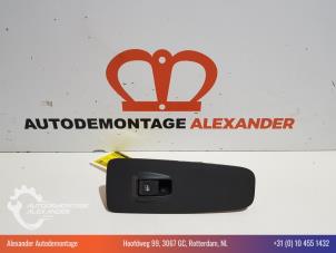Używane Przelacznik elektrycznej szyby Peugeot Boxer (U9) 3.0 HDi 160 Euro 4 Cena € 15,00 Procedura marży oferowane przez Alexander Autodemontage