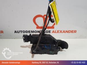 Używane Mechanizm blokady drzwi lewych przednich wersja 4-drzwiowa Citroen C4 Picasso (UD/UE/UF) 1.6 16V THP Sensodrive Cena € 30,00 Procedura marży oferowane przez Alexander Autodemontage