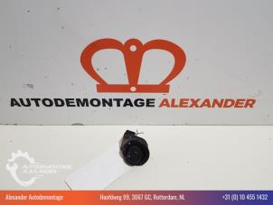 Used Mirror switch Renault Twingo II (CN) 1.5 dCi 90 FAP Price € 10,00 Margin scheme offered by Alexander Autodemontage