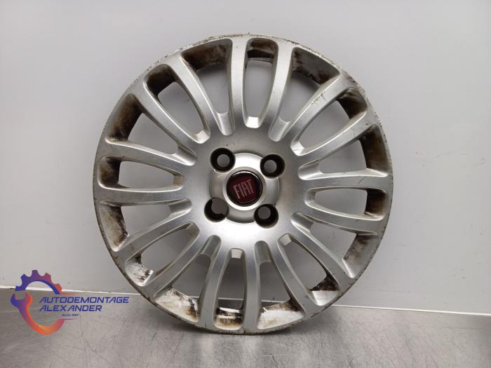 Używane Kolpak Fiat Punto Evo (199) 1.3 JTD Multijet Start&Stop 16V Euro 4 Cena na żądanie oferowane przez Alexander Autodemontage