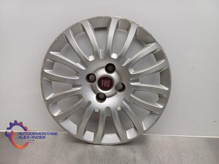 Używane Kolpak Fiat Punto Evo (199) 1.3 JTD Multijet Start&Stop 16V Euro 4 Cena na żądanie oferowane przez Alexander Autodemontage