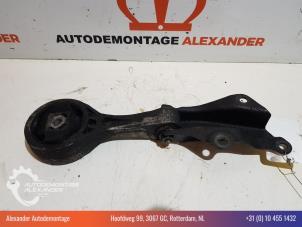 Engine mount from a Volkswagen Polo V (6R) 1.4 TDI DPF BlueMotion technology 2014