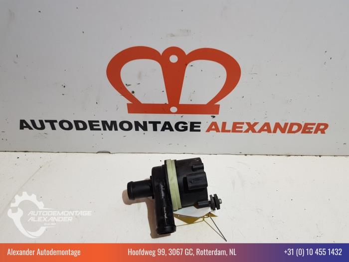 Begagnade Extra vattenpump Opel Meriva Mk.II 1.3 CDTI 16V Pris på förfrågan erbjuds av Alexander Autodemontage