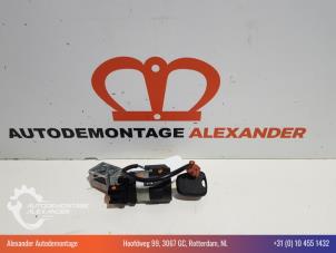 Used Ignition lock + key Peugeot 207/207+ (WA/WC/WM) 1.4 Price € 100,00 Margin scheme offered by Alexander Autodemontage