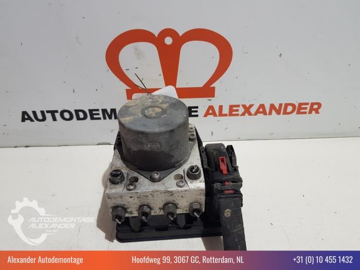 Begagnade ABS-pump Skoda Citigo 1.0 12V Pris € 19,99 Marginaltabell erbjuds av Alexander Autodemontage