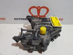 Używane Zbiornik AdBlue Peugeot 308 SW (L4/L9/LC/LJ/LR) 1.2 12V e-THP PureTech 110 Cena € 200,00 Procedura marży oferowane przez Alexander Autodemontage
