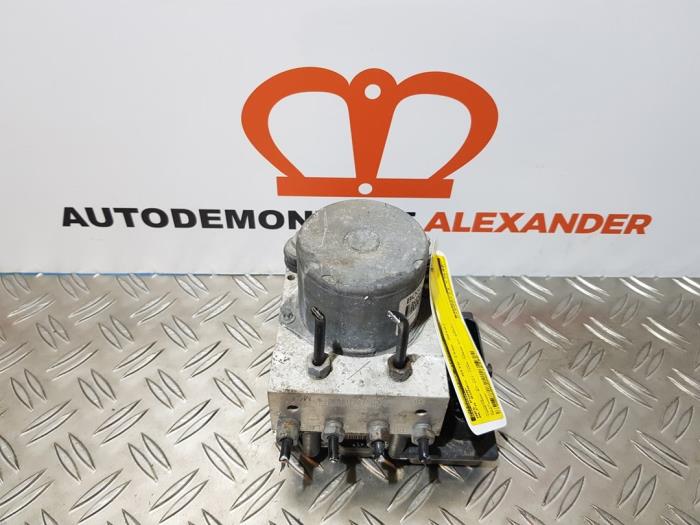 Usagé Bloc ABS Alfa Romeo MiTo (955) 1.3 JTDm 16V Prix € 24,99 Règlement à la marge proposé par Alexander Autodemontage