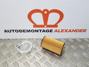 Used Oil filter Opel Corsa C (F08/68) 1.4 16V Twin Port Price on request offered by Alexander Autodemontage