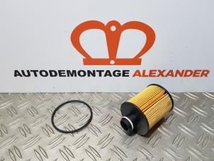 Used Oil filter Opel Corsa D 1.3 CDTi 16V ecoFLEX Price on request offered by Alexander Autodemontage
