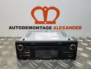Gebrauchte Radio CD Spieler Renault Kangoo Express (FW) 1.5 dCi 75 Preis € 120,00 Margenregelung angeboten von Alexander Autodemontage