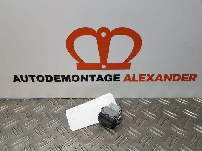 Używane Przelacznik Renault Kangoo Express (FW) 1.5 dCi 75 Cena na żądanie oferowane przez Alexander Autodemontage