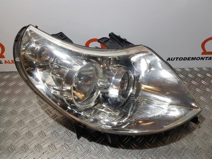 Używane Reflektor prawy Citroen Jumper (U9) 2.2 HDi 120 Cena € 45,00 Procedura marży oferowane przez Alexander Autodemontage