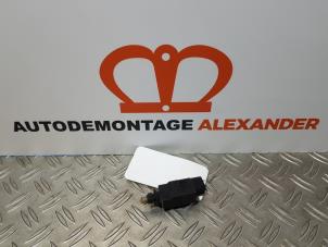 Used Brake light switch Mercedes A (W169) 2.0 A-200 5-Drs. Price on request offered by Alexander Autodemontage