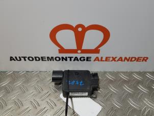 Used Module cooling fan Volvo V60 I (FW/GW) 2.0 D2 16V Price on request offered by Alexander Autodemontage
