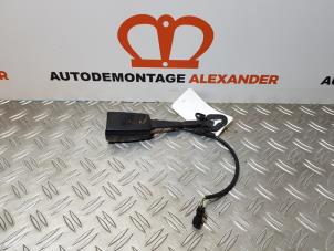 Used Front seatbelt buckle, right Audi A6 Quattro (C6) 3.2 V6 24V FSI Price on request offered by Alexander Autodemontage