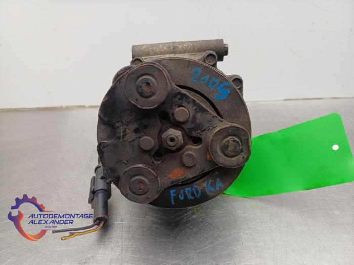 Usagé Pompe clim Ford Ka I 1.3i Prix € 60,00 Prix TTC proposé par Alexander Autodemontage