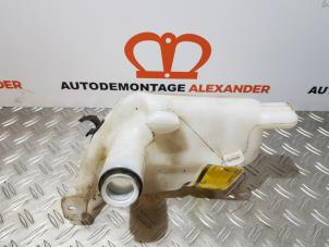 Used Front windscreen washer reservoir Peugeot Partner (GC/GF/GG/GJ/GK) 1.6 HDI 90 16V Price on request offered by Alexander Autodemontage