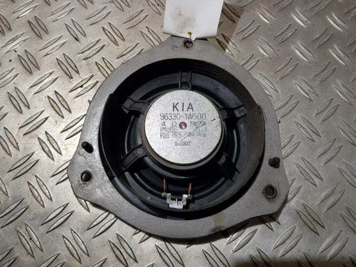 Speaker from a Kia Rio III (UB) 1.1 CRDi VGT 12V 2012