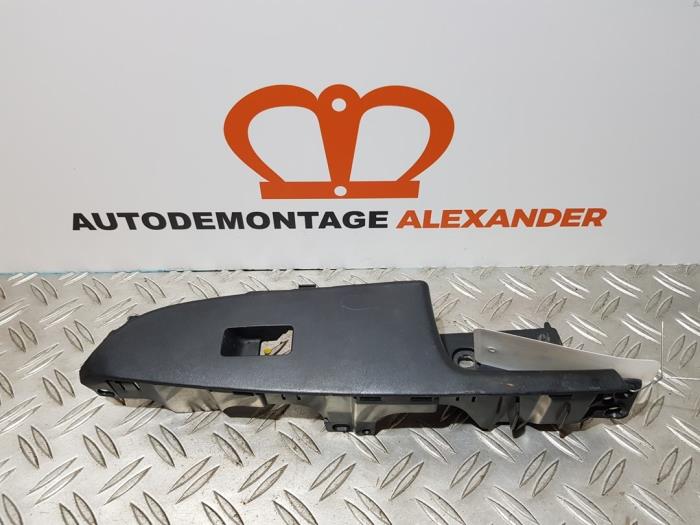Używane Blacha (rózne) Mazda 2 (DE) 1.4 CDVi 16V Cena na żądanie oferowane przez Alexander Autodemontage