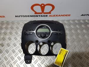 Używane Panel obslugi radia Mazda 2 (DE) 1.4 CDVi 16V Cena na żądanie oferowane przez Alexander Autodemontage
